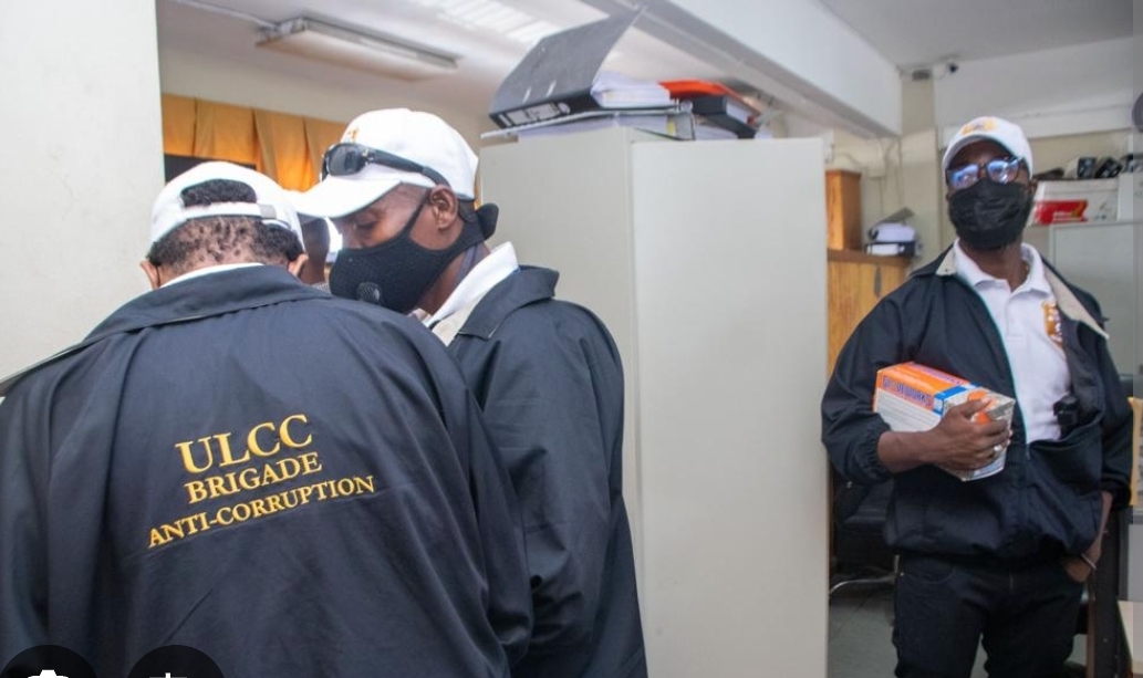 Plus d’un million de gourdes découverts dans un coffre au ministère des Sports : l’ULCC ouvre une enquête