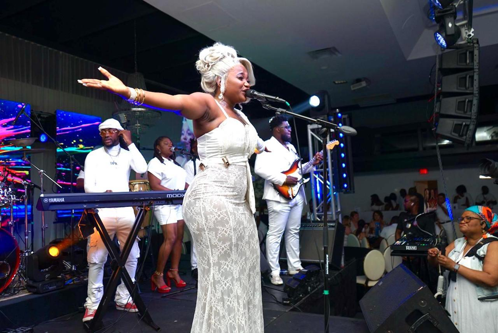 Tournée éclatante : l’été gagnant d’Anie Alerte et Zile