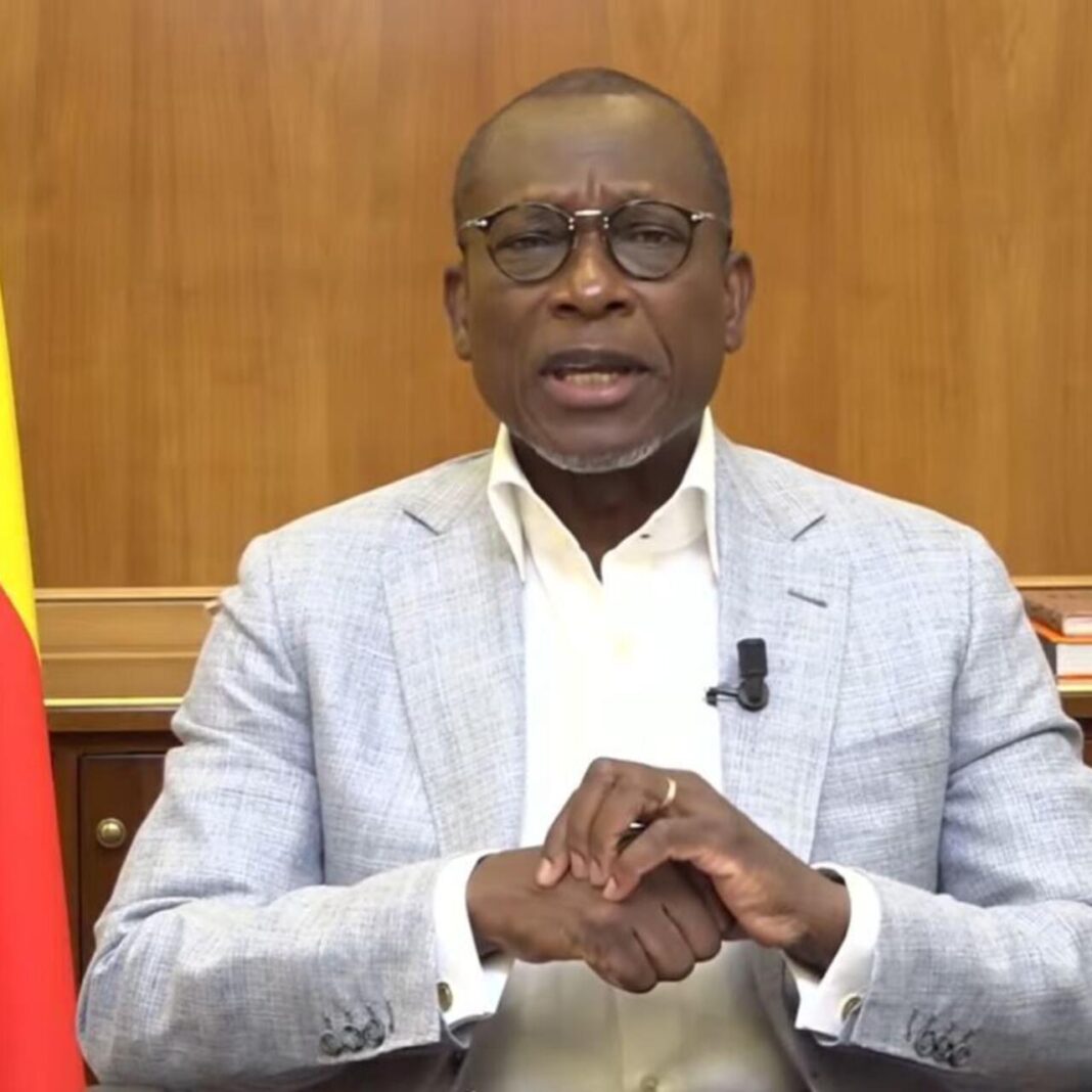 Bénin : le président Talon affirme le contrôle après une tentative de coup d’État