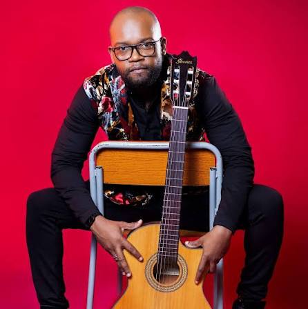 Roosevelt Saillant séduit le public du Centre Culturel Brésil-Haïti lors d’une prestation mémorable Roosevelt Saillant séduit le public du Centre Culturel Brésil-Haïti lors d’une prestation mémorable
