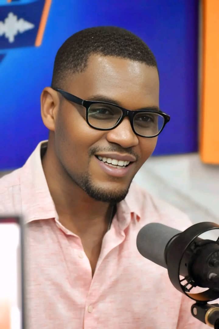 Socrate Jean Pierre, rédacteur à NAM-HAITI, célèbre dix ans de carrière dans les médias Socrate Jean Pierre, rédacteur à NAM-HAITI, célèbre dix ans de carrière dans les médias